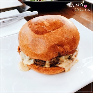 ｜美食-LA｜ UMAMI  取名自日本”うまみ”的漢堡店 @Anaheim Packing House